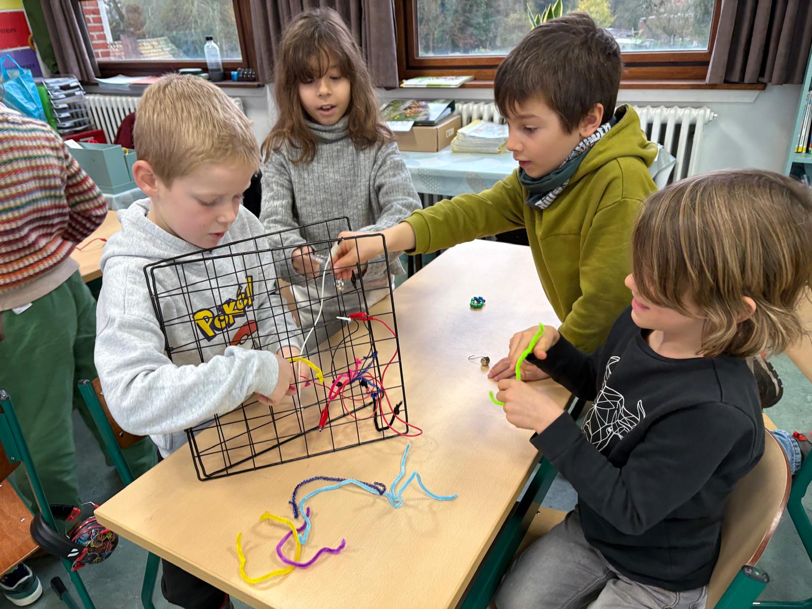 Sinterklaas op bezoek bij 3A en 3B